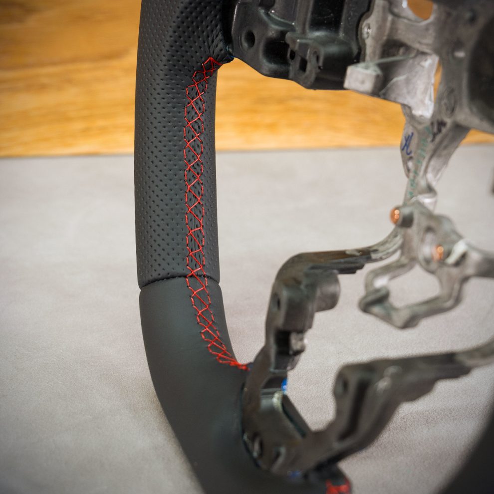 Modyfikacja i obszycie kierownicy Mazda CX-5