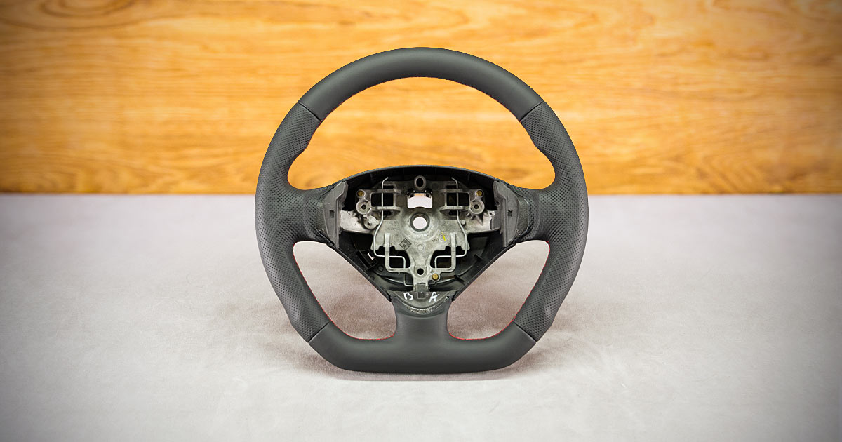 Modyfikacja i obszycie kierownicy Peugeot 207 Modyfikacja i obszycie kierownicy Peugeot 207