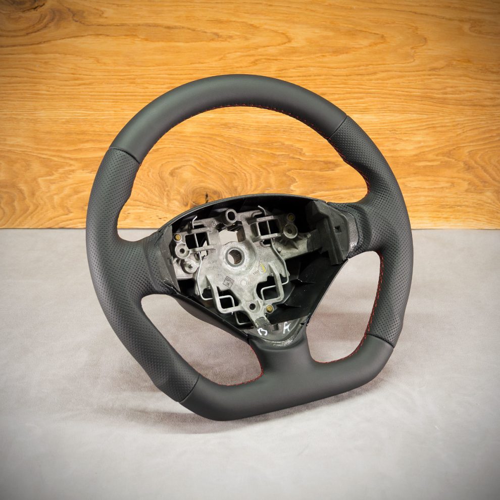 Modyfikacja i obszycie kierownicy Peugeot 207