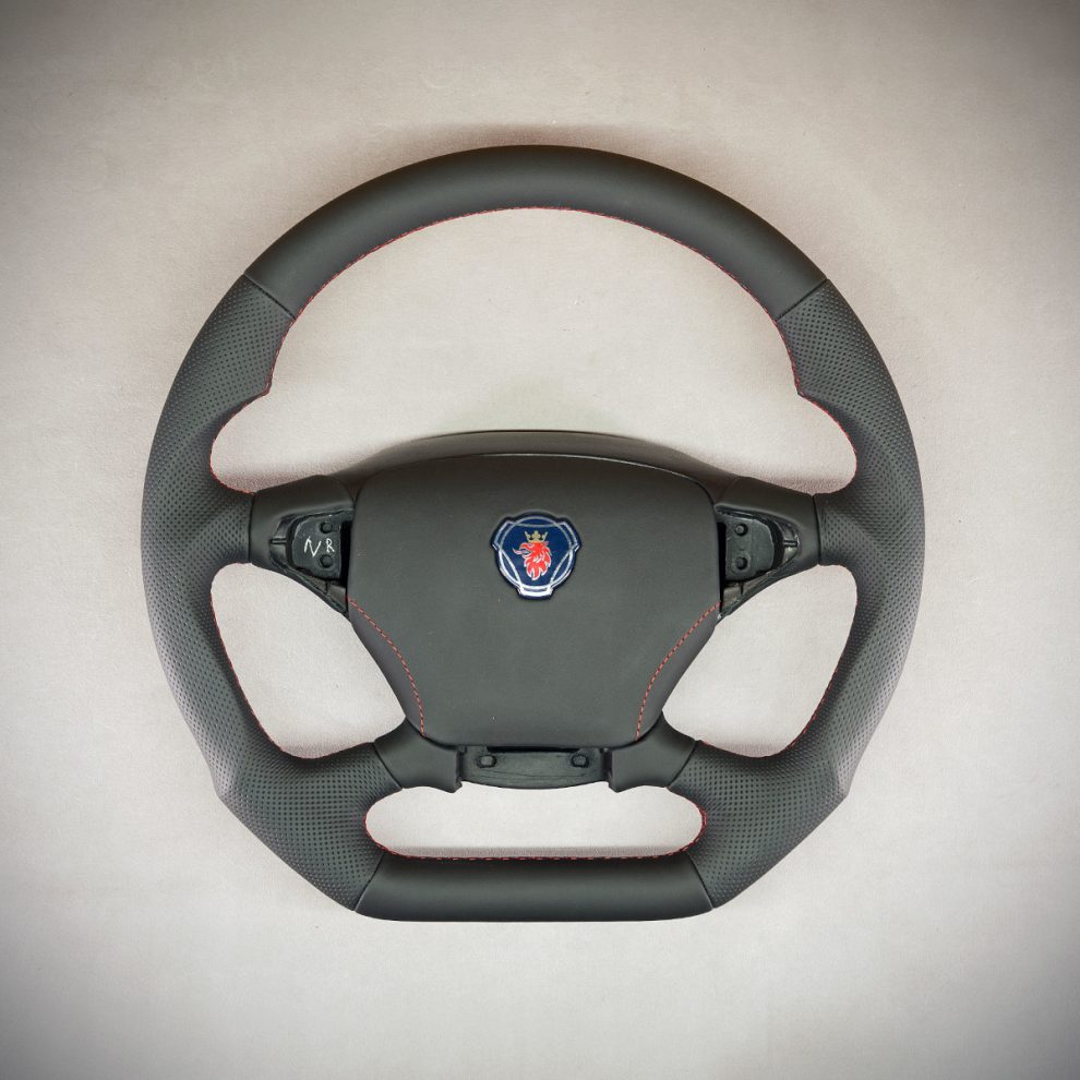 Modyfikacja i obszycie kierownicy Scania R