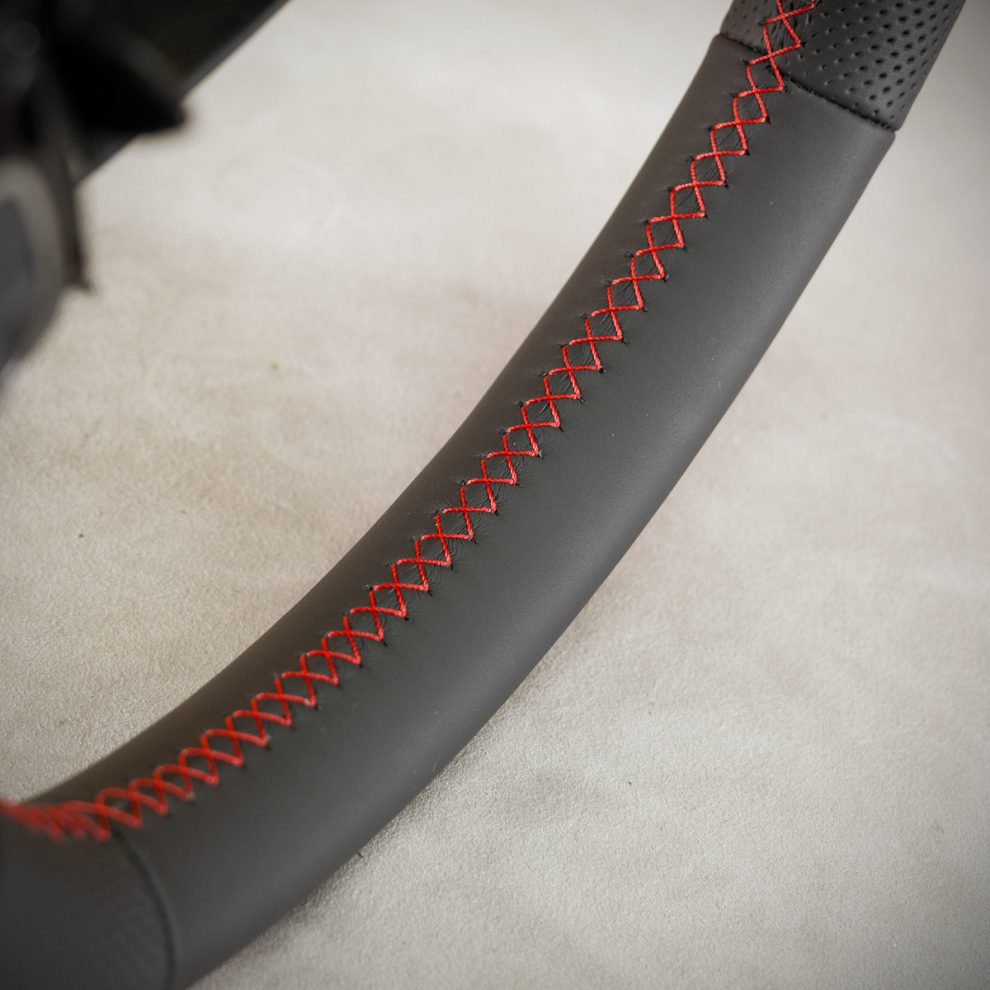 Modyfikacja i obszycie kierownicy Toyota Proace