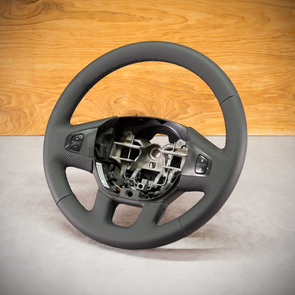 Obszycie kierownicy Opel Vivaro