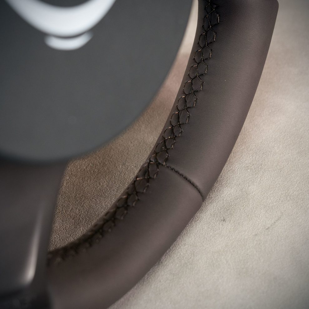 Obszycie kierownicy Porsche Cayenne GTS