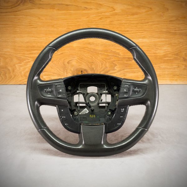 Kierownica Peugeot 508 przed obszyciem