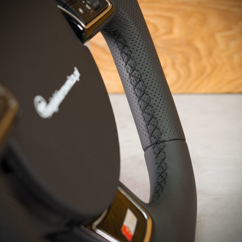 Modyfikacja i obszycie kierownicy Audi A6 C7