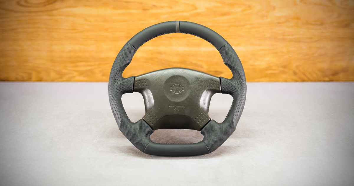 Modyfikacja i obszycie kierownicy Nissan Patrol