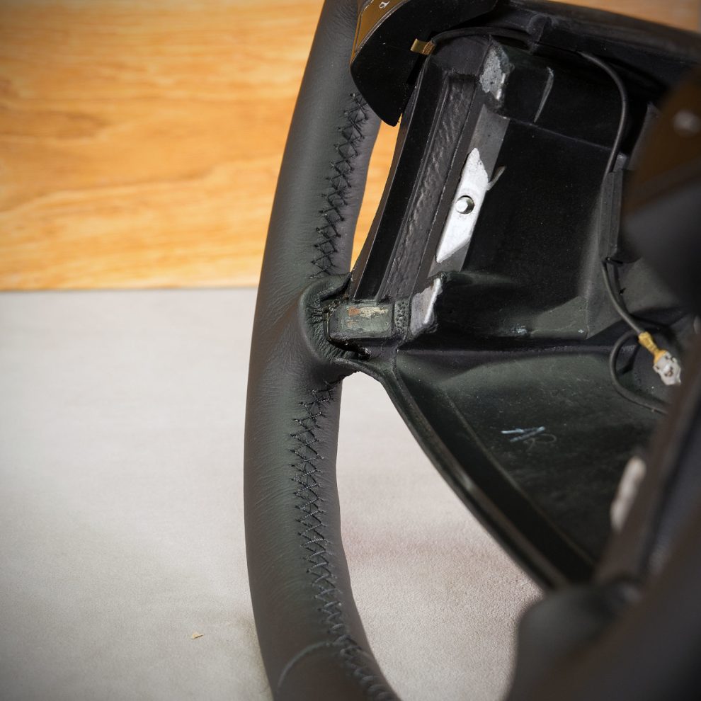 Obszycie kierownicy Porsche 944