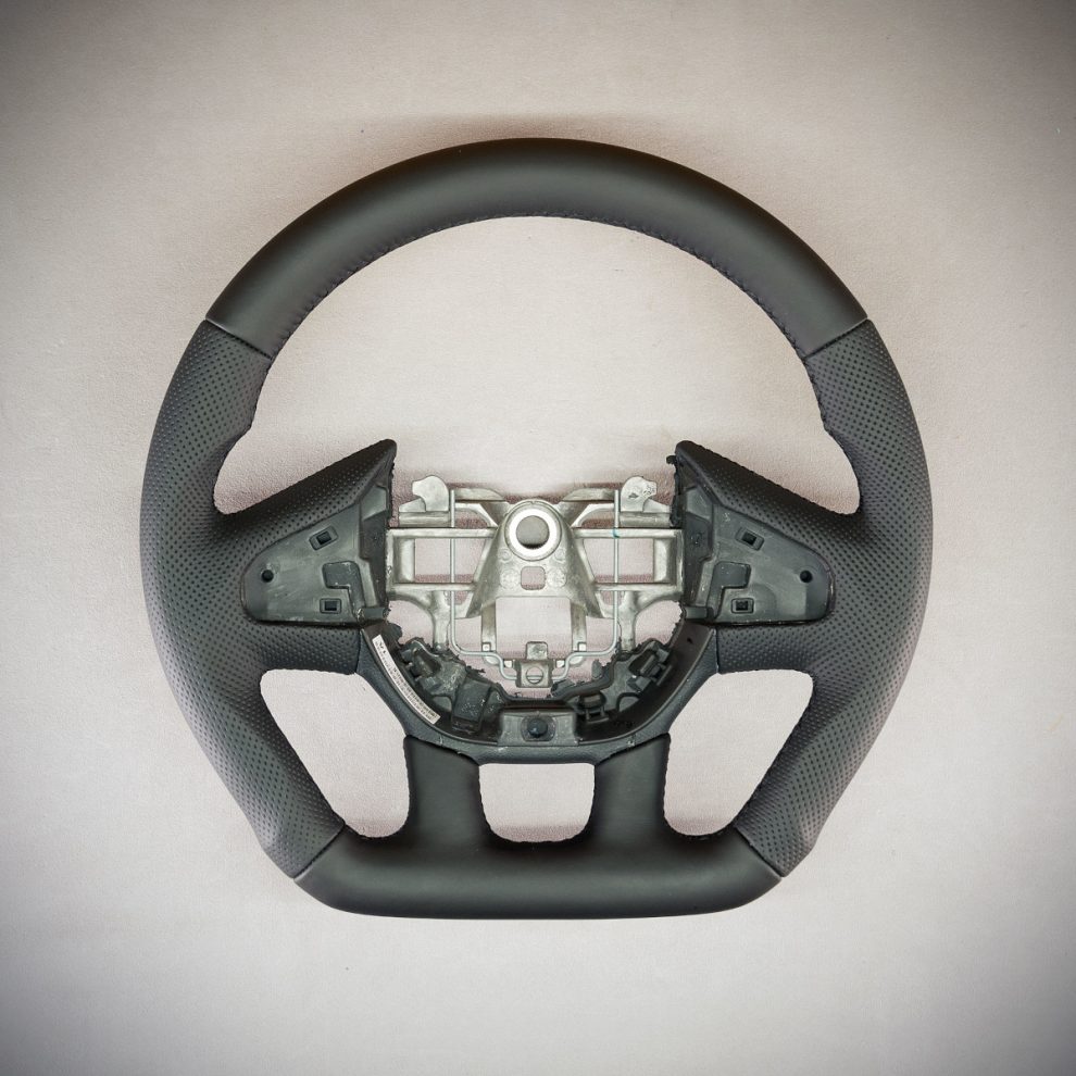 Obszycie kierownicy Renault Trafic