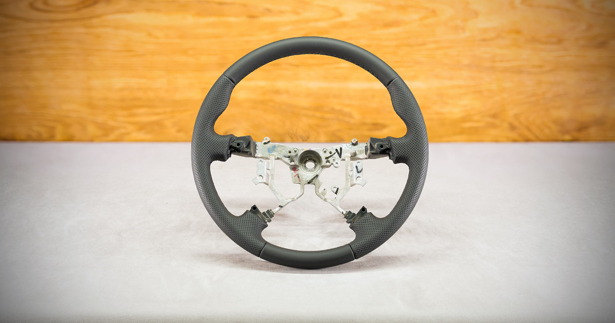 Modyfikacja i obszycie kierownicy Toyota Hilux
