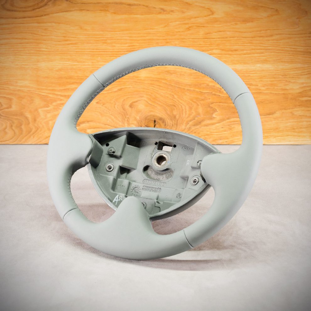 Obszycie kierownicy Renault Twingo