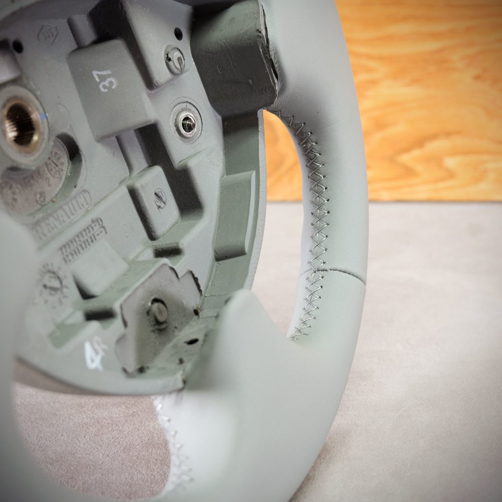 Obszycie kierownicy Renault Twingo