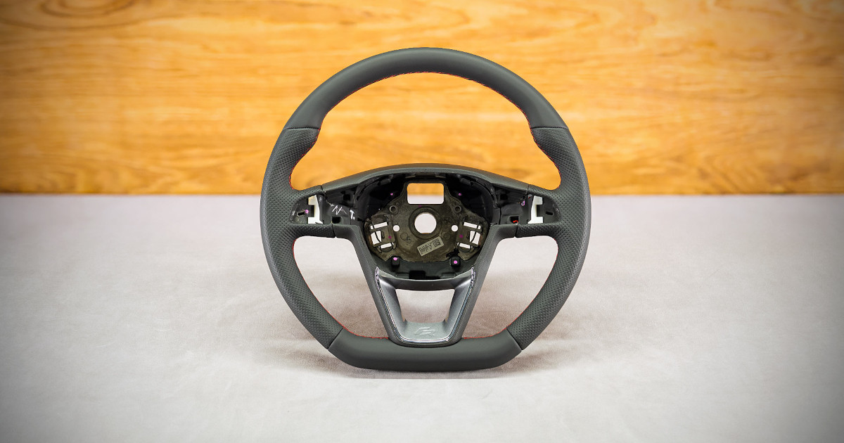 Obszycie kierownicy Seat Leon III