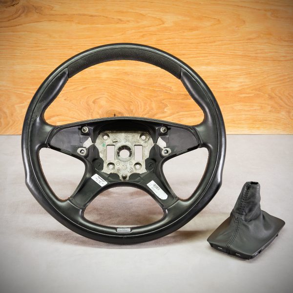 Kierownica Mercedes-Benz W204 przed obszyciem