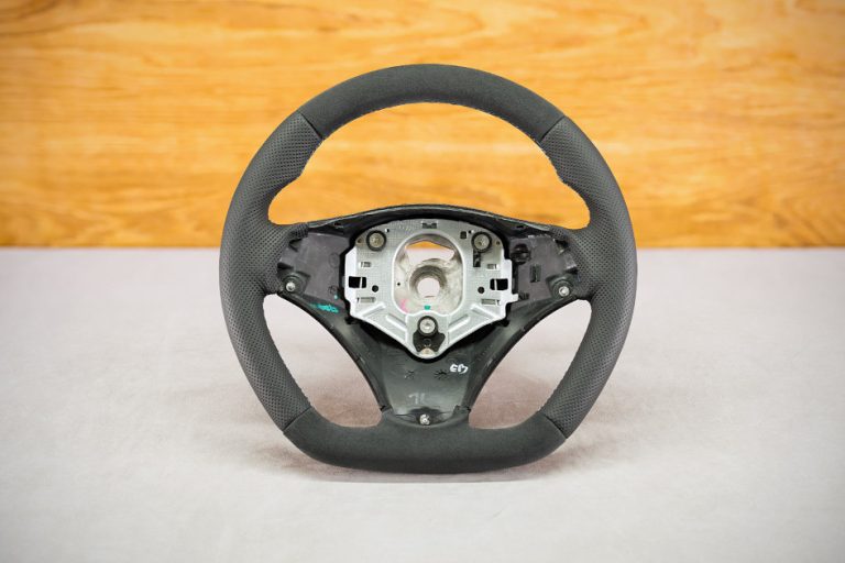 Modyfikacja i obszycie kierownicy BMW E90