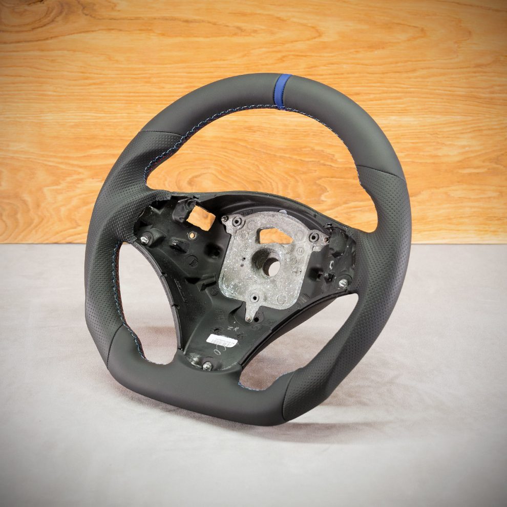 Obszycie kierownicy BMW E92