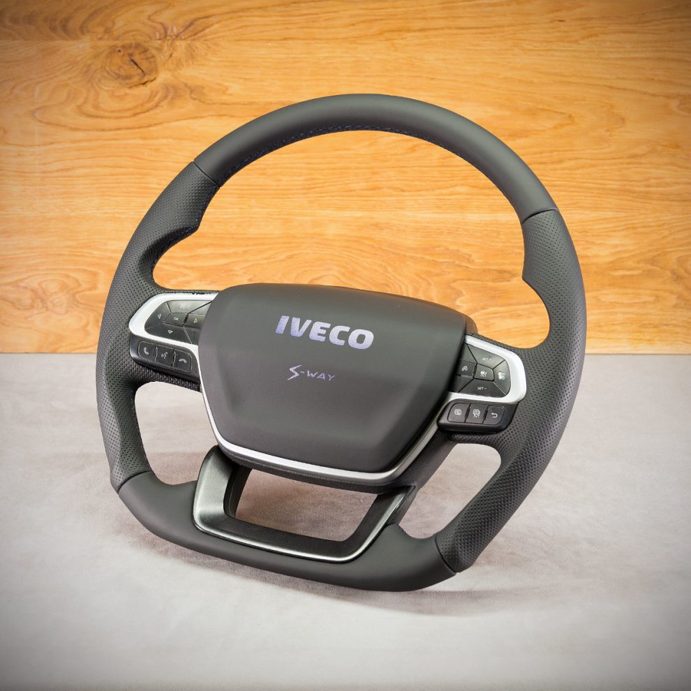 Modyfikacja i obszycie kierownicy Iveco S-Way