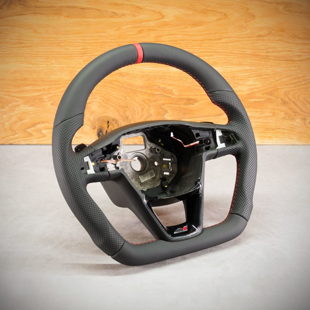 Obszycie kierownicy Seat Leon III
