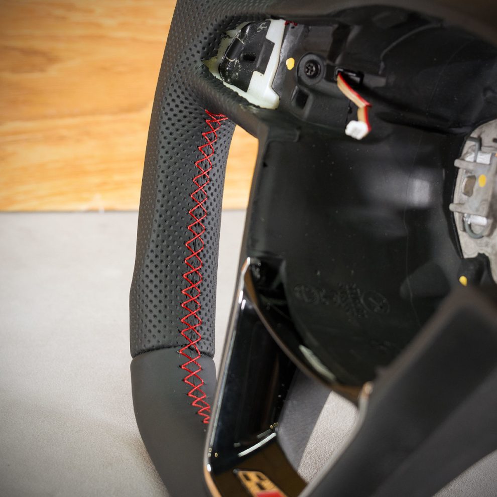 Obszycie kierownicy Seat Leon III