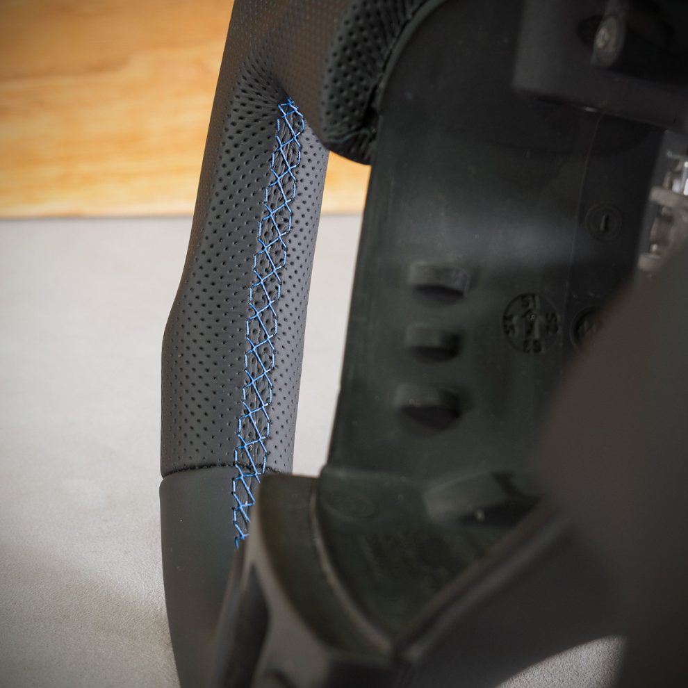 Modyfikacja i obszycie kierownicy Volkswagen Transporter T5