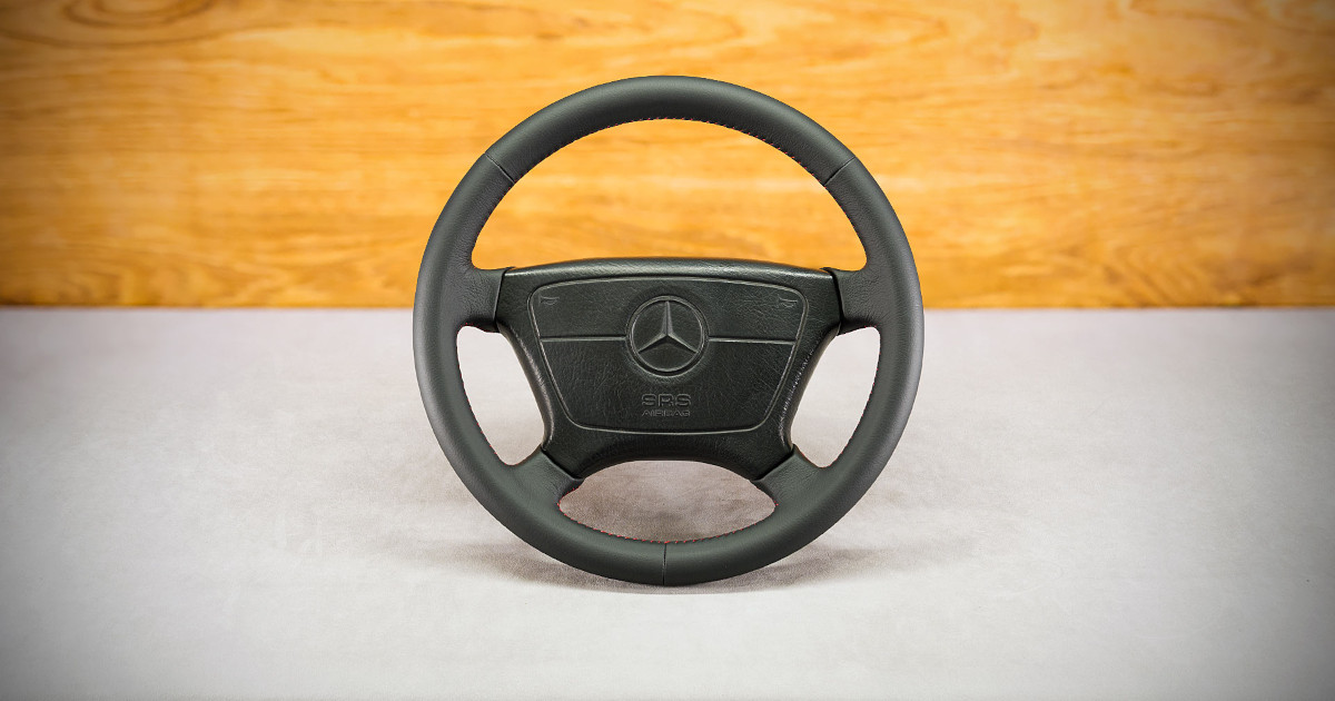 Obszycie kierownicy Mercedes-Benz 190 Obszycie kierownicy Mercedes-Benz 190