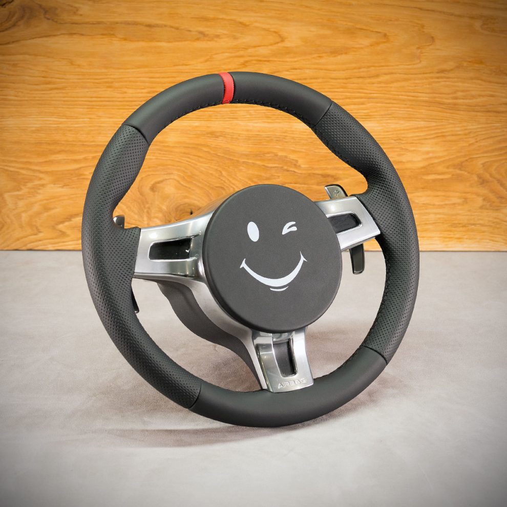 Obszycie kierownicy Porsche Cayman