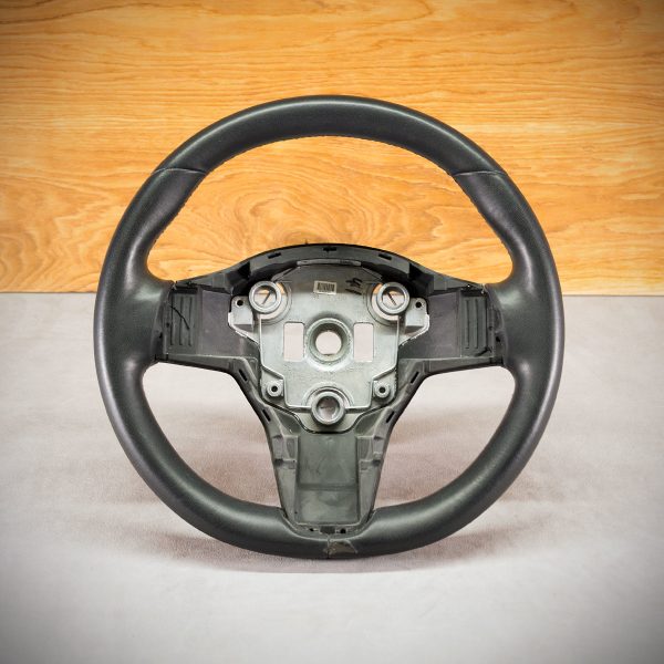 Kierownica Tesla Model 3 przed obszyciem Kierownica Tesla Model 3 przed obszyciem
