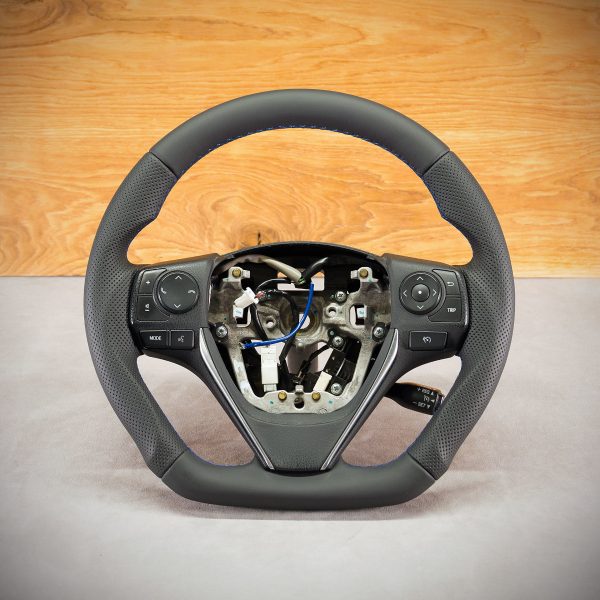 Kierownica Toyota Auris po modyfikacji Kierownica Toyota Auris po modyfikacji