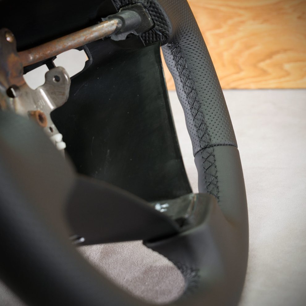 Modyfikacja i obszycie kierownicy Honda Prelude 5