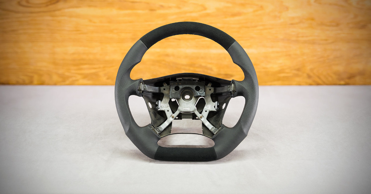 Obszycie kierownicy Nissan Patrol