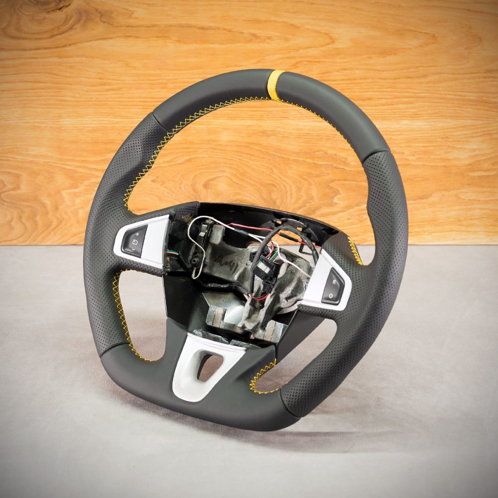 Modyfikacja i obszycie kierownicy Renault Megane III RS