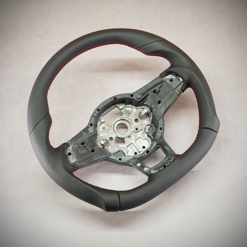 Obszycie kierownicy Volkswagen Polo 6C GTI