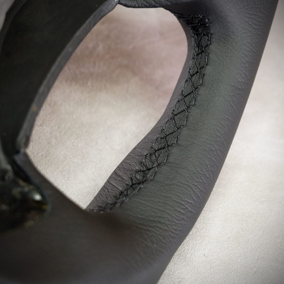 Obszycie kierownicy Mercedes-Benz ML W164