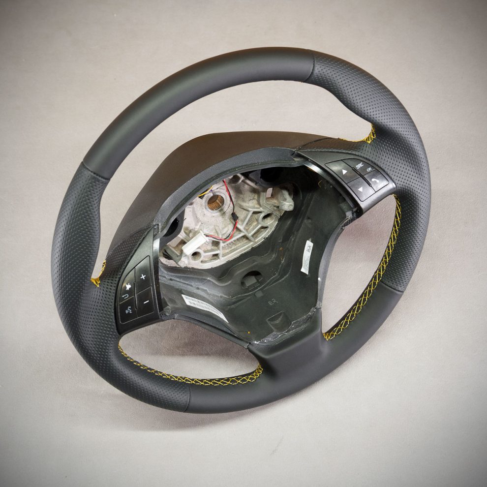 Obszycie kierownicy Opel Combo D