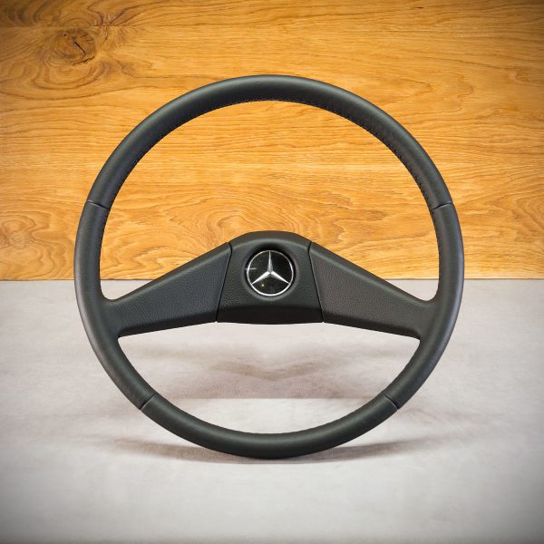 Kierownica Mercedes-Benz T1 po obszyciu Kierownica Mercedes-Benz T1 po obszyciu