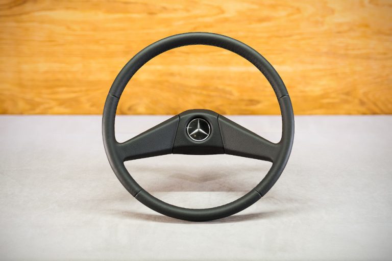 Obszycie kierownicy Mercedes-Benz T1 Obszycie kierownicy Mercedes-Benz T1