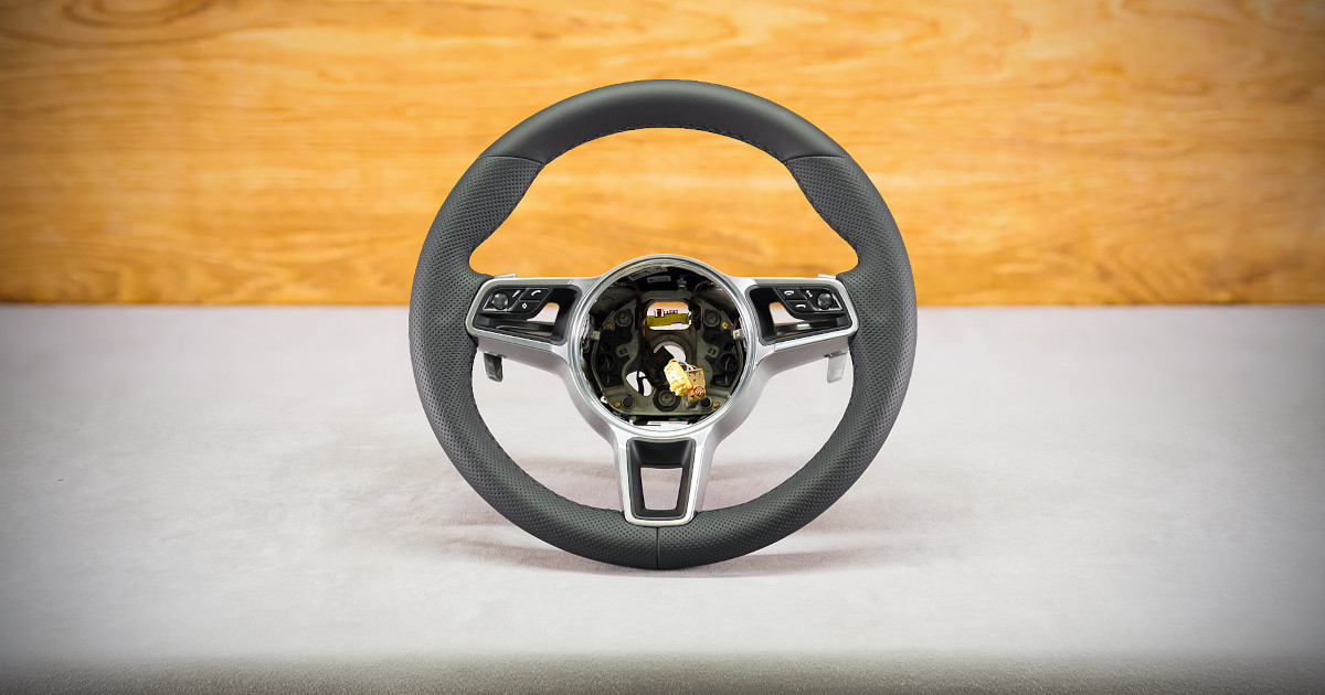 Obszycie kierownicy Porsche Macan