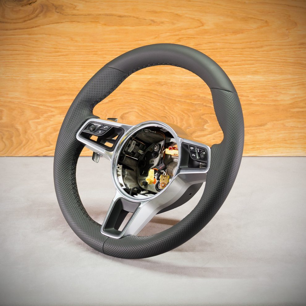 Obszycie kierownicy Porsche Macan