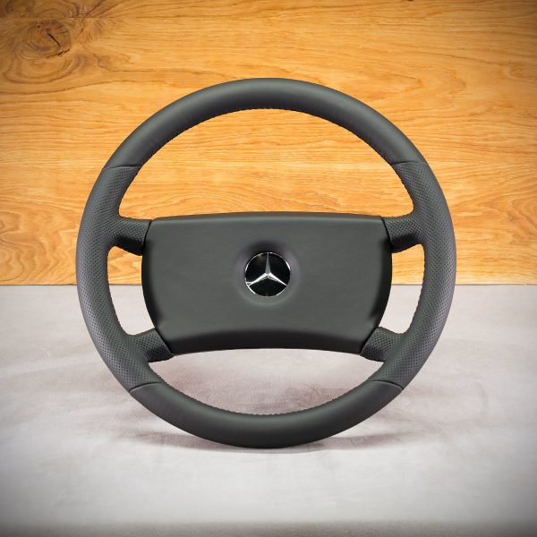 Kierownica Mercedes-Benz 500 po modywikacji Kierownica Mercedes-Benz 500 po modywikacji