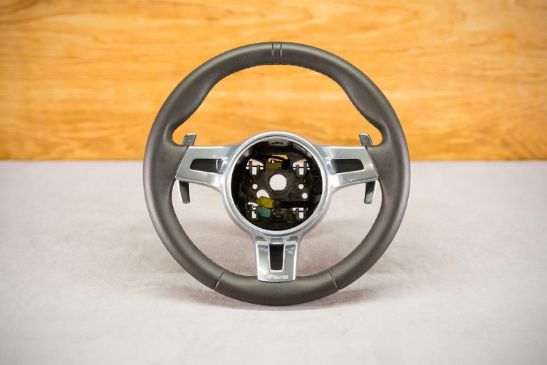 Obszycie kierownicy Porsche 911