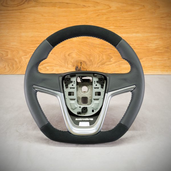 Kierownica Opel Astra J po modyfikacji