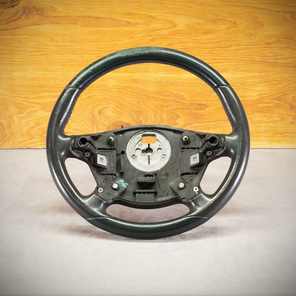 Kierownica Opel Omega B przed modyfikacją