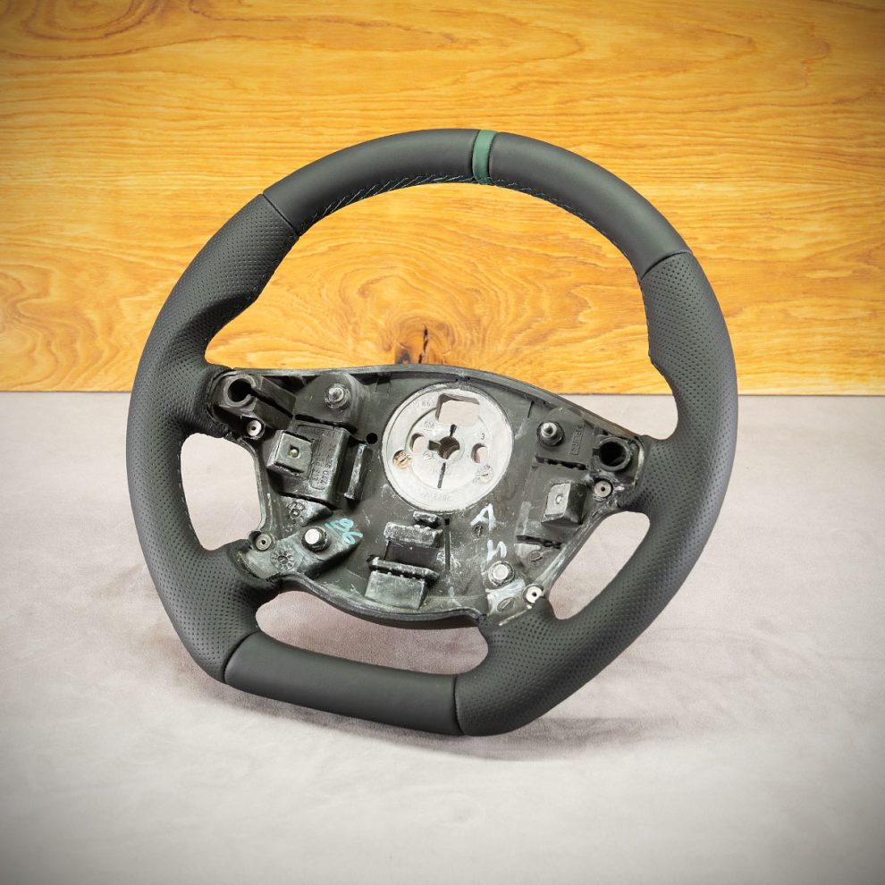 Modyfikacja i obszycie kierownicy Opel Omega B