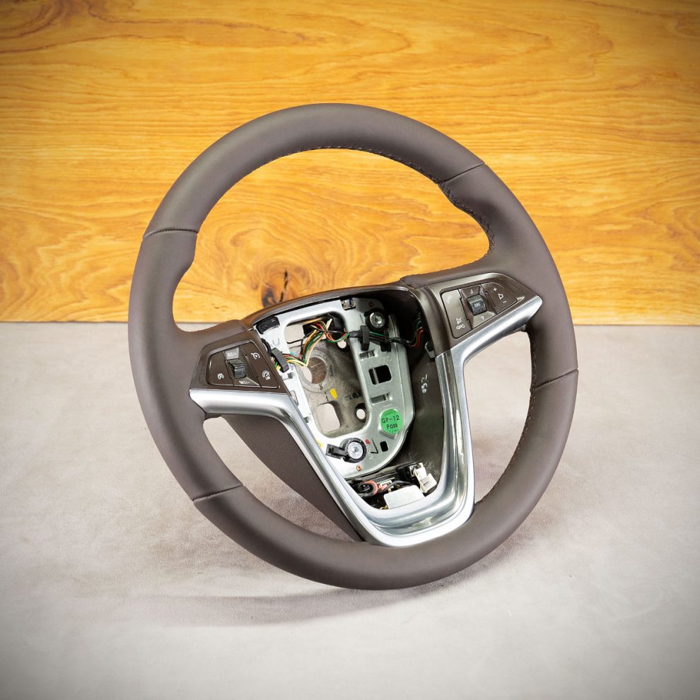 Obszycie kierownicy Opel Mokka