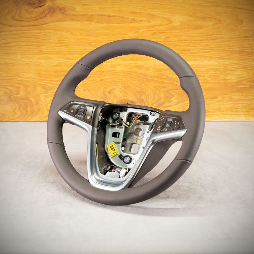 Obszycie kierownicy Opel Mokka