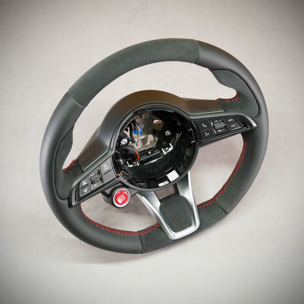 Obszycie kierownicy Alfa Romeo Giulia