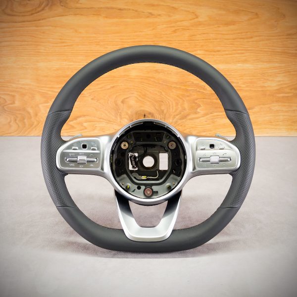 Kierownica Mercedes-Benz GLS po obszyciu Kierownica Mercedes-Benz GLS po obszyciu