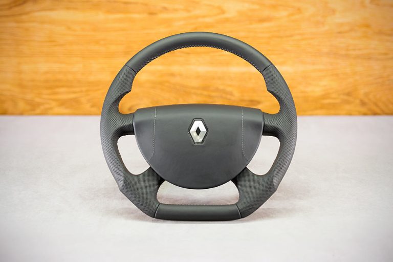 Modyfikacja i obszycie kierownicy Renault Magnum