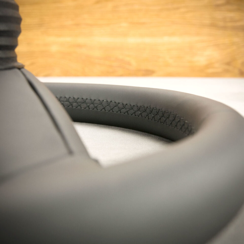 Modyfikacja i obszycie kierownicy Audi 80 B4